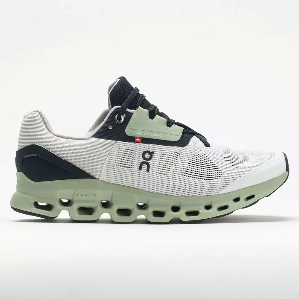 On Running On Cloudstratus Men's White/Black 3 On Running On Cloudstratus Men's White/Black